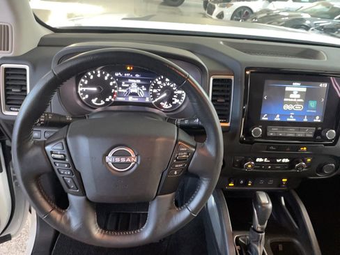 Used 2024 Nissan Frontier SV w/ Hardbody Edition image 16