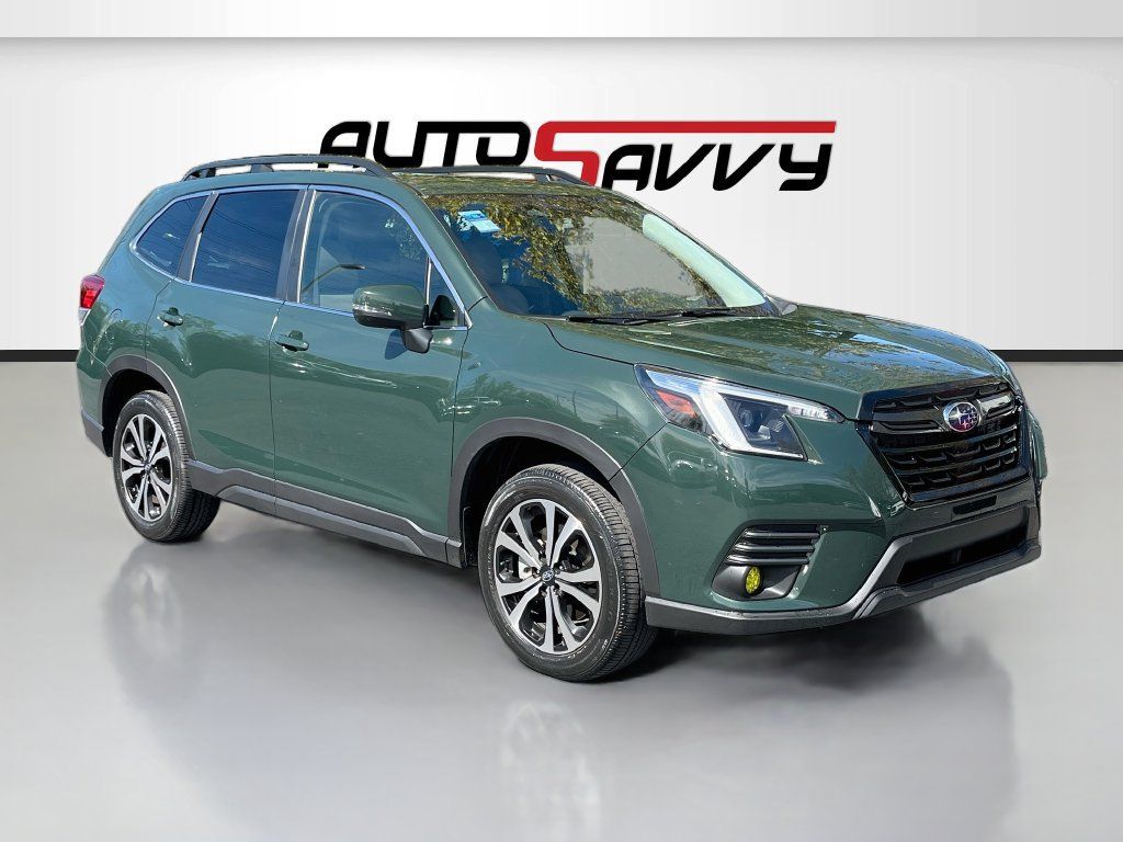 Used 2022 Subaru Forester Limited AWD/4WD image 1