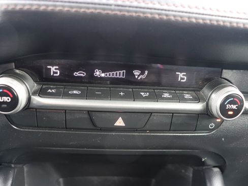 Used 2024 MAZDA MAZDA3 s image 32