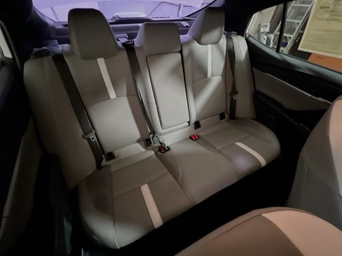 Used 2025 Toyota Camry SE w/ Convenience Package FWD image 33