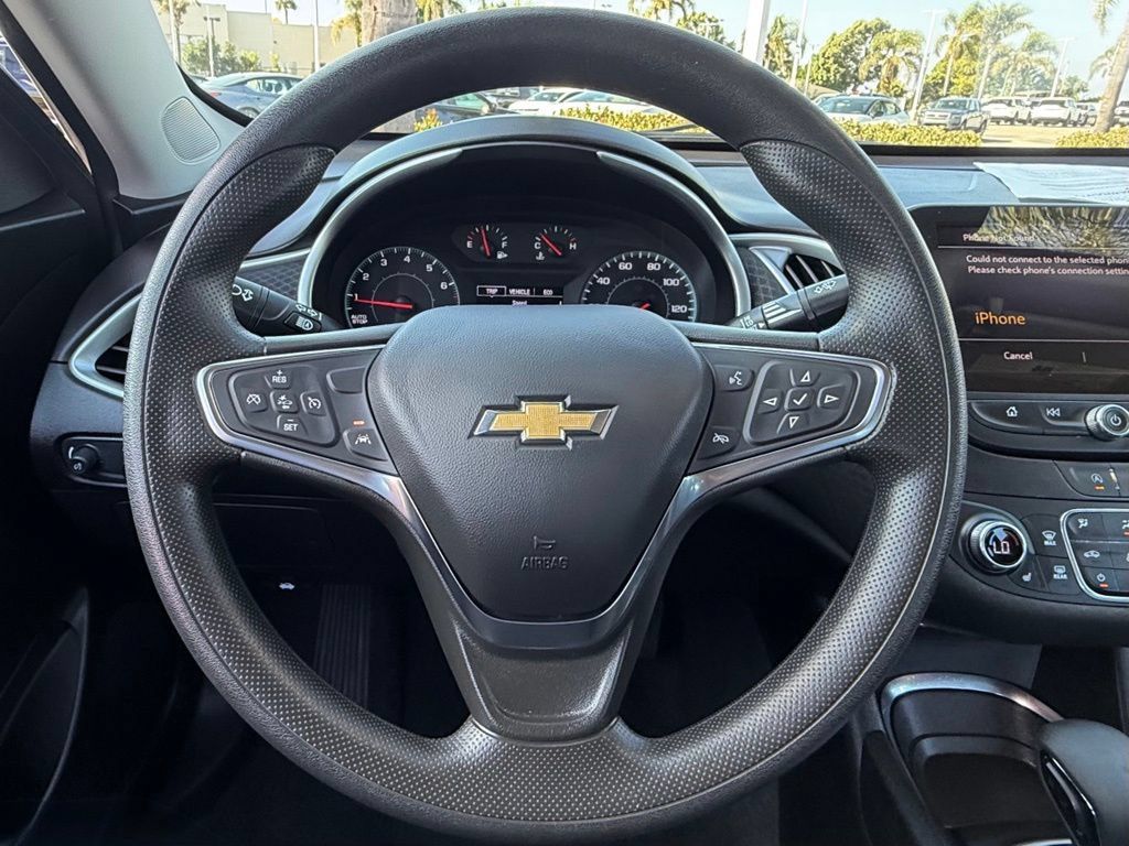 Used 2024 Chevrolet Malibu LT FWD image 14