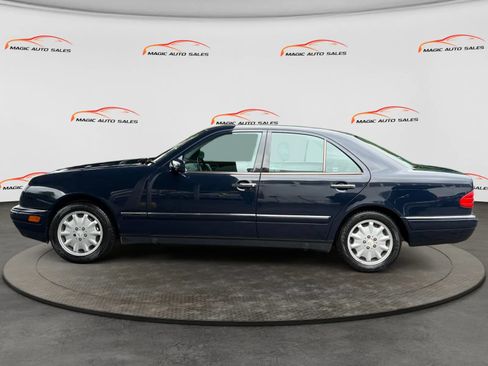 Used 1999 Mercedes-Benz E 320 Sedan image 7