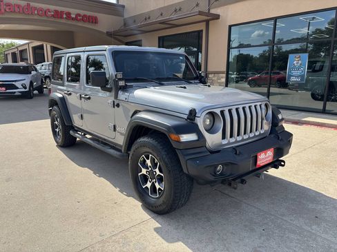 Used 2018 Jeep Wrangler Unlimited Sport S AWD/4WD image 1