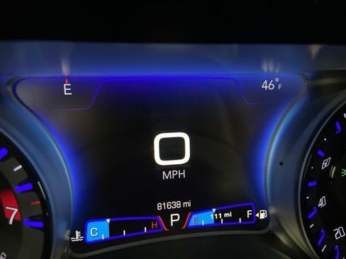 Used 2019 Chrysler 300 S image 49