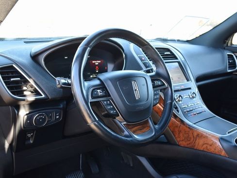 Used 2020 Lincoln Nautilus Reserve image 9