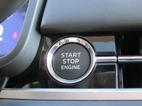 New 2026 Mitsubishi Outlander SEL image 18