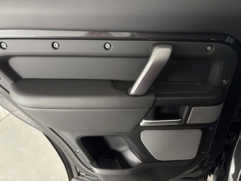 Used 2024 Land Rover Defender 130 V8 image 28