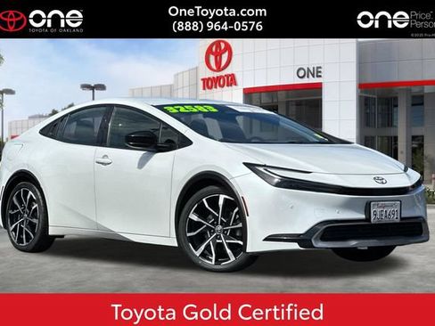 Certified 2023 Toyota Prius Prime FWD image 1