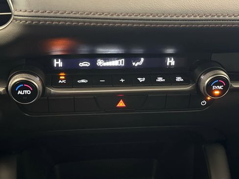 Certified 2025 MAZDA MAZDA3 s image 17