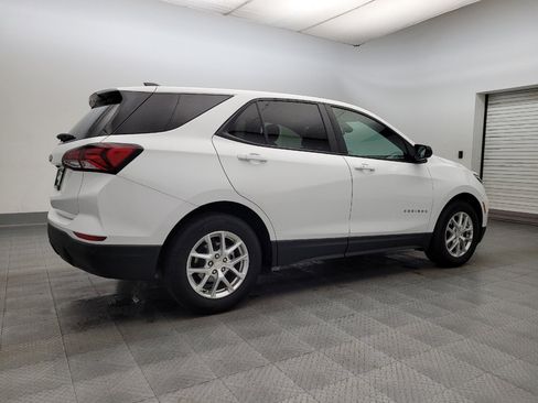 Used 2022 Chevrolet Equinox LS w/ LS Convenience Package image 10