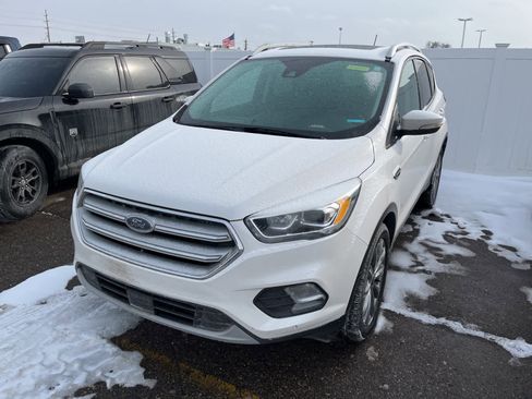Used 2018 Ford Escape Titanium w/ Ford Safe & Smart Package image 3