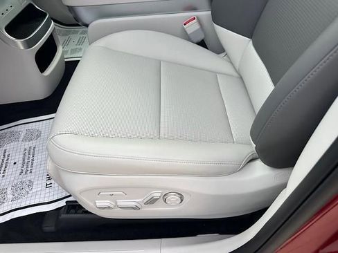 New 2026 Hyundai Ioniq 9 Limited image 8