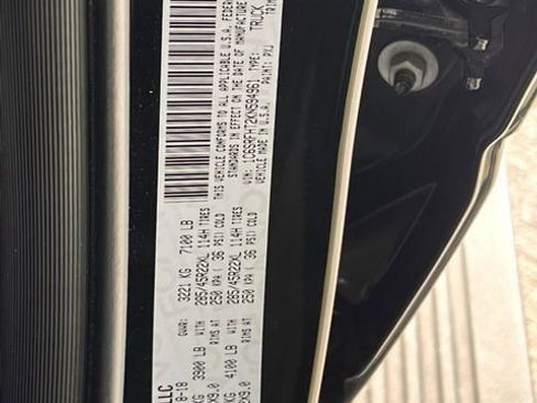 Used 2019 RAM 1500 Limited image 33