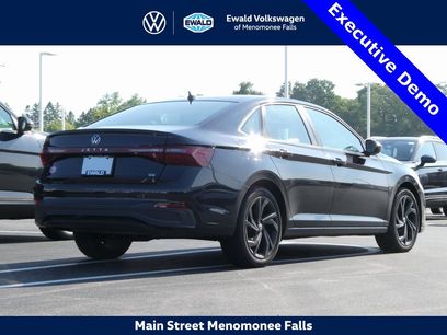 New 2025 Volkswagen Jetta SE