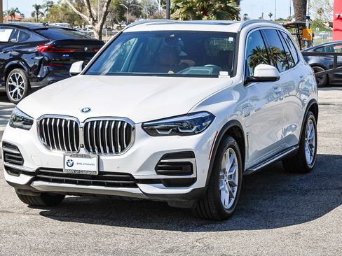 Used 2023 BMW X5 xDrive45e w/ Parking Assistance Package image 3