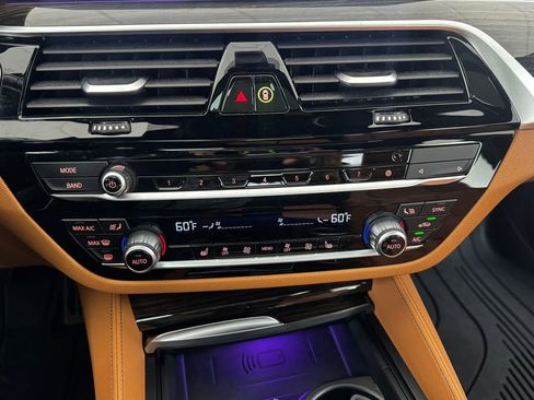 Used 2022 BMW 530i xDrive w/ M Sport Package image 28