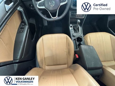 Certified 2023 Volkswagen Tiguan SE w/ Panoramic Sunroof Package AWD/4WD image 14
