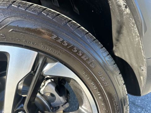 Used 2024 Chevrolet Trax RS w/ Driver Confidence Package image 28