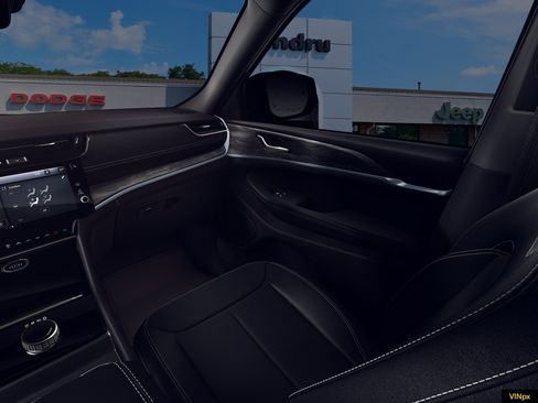 New 2026 Jeep Grand Cherokee L 4WD image 19
