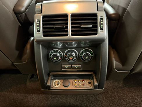 Used 2010 Land Rover Range Rover Supercharged AWD/4WD image 29
