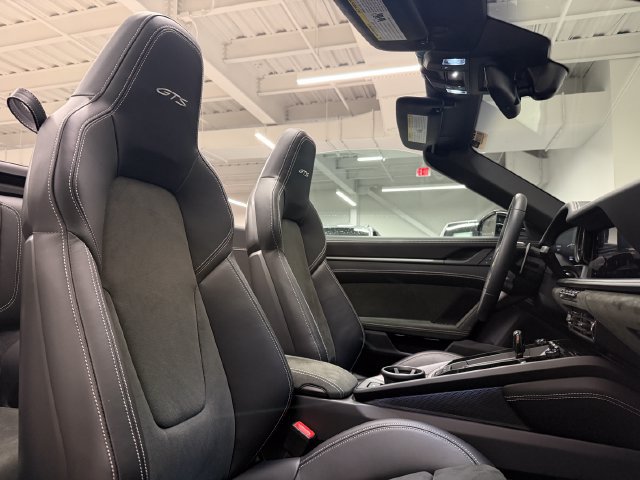 Certified 2024 Porsche 911 Carrera GTS RWD image 26