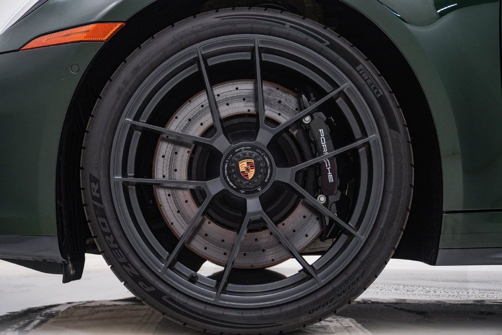 Certified 2026 Porsche 911 Targa 4 GTS AWD/4WD image 14