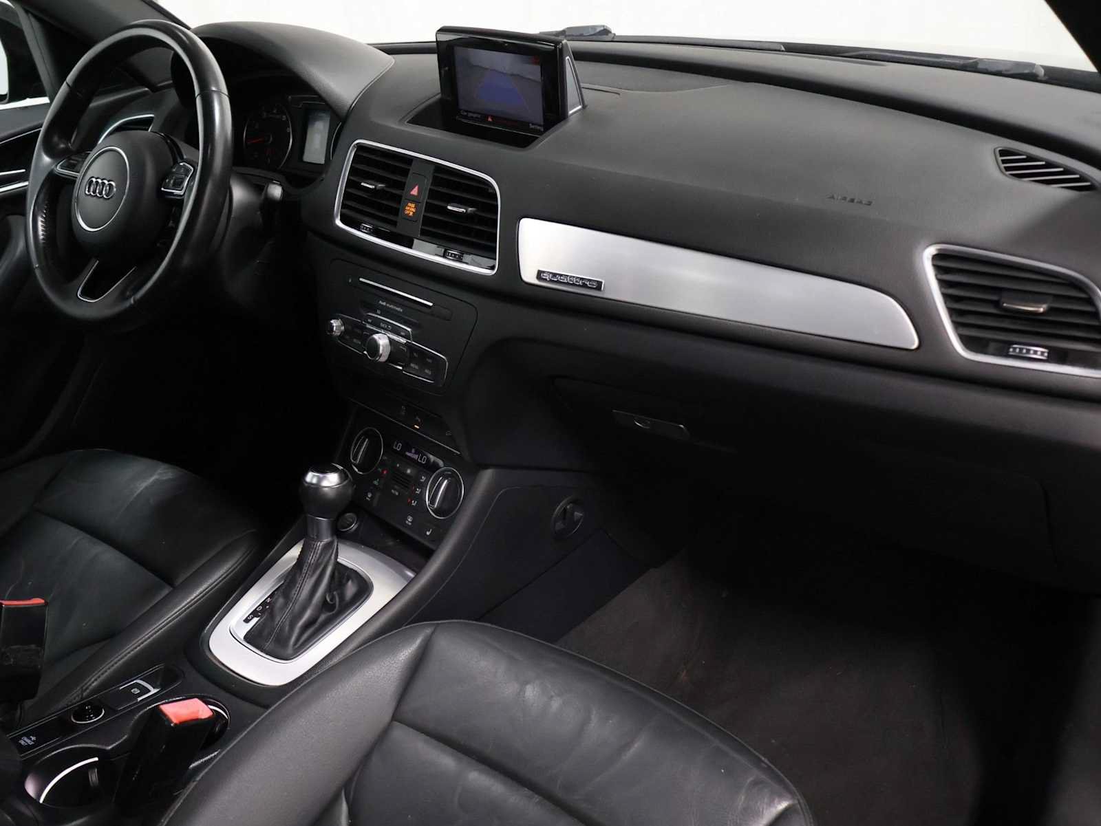 Used 2018 Audi Q3 2.0T Premium AWD/4WD image 6