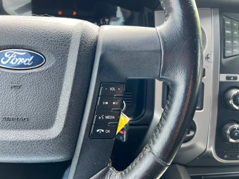 Used 2015 Ford Expedition XLT w/ Equipment Group 201A RWD image 24