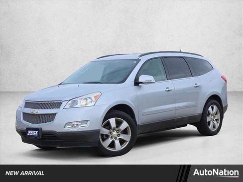Used 2009 Chevrolet Traverse LTZ image 1