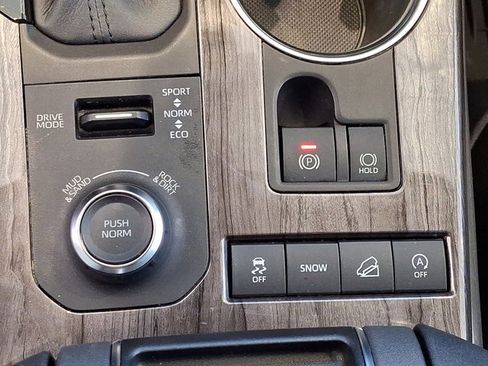 Used 2020 Toyota Highlander Limited image 28