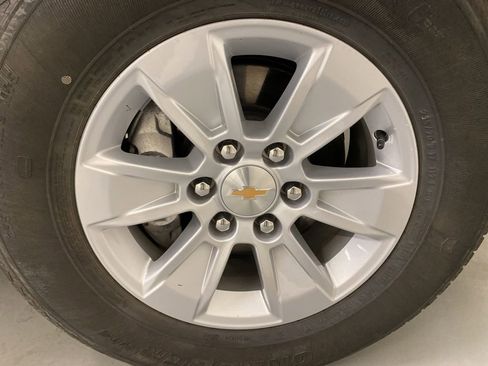 Used 2025 Chevrolet Silverado 1500 LT image 24