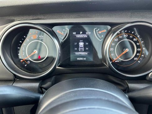 Used 2022 Jeep Wrangler Unlimited Sport AWD/4WD image 22