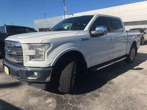 Used 2017 Ford F150 Lariat w/ Equipment Group 502A Luxury image 7
