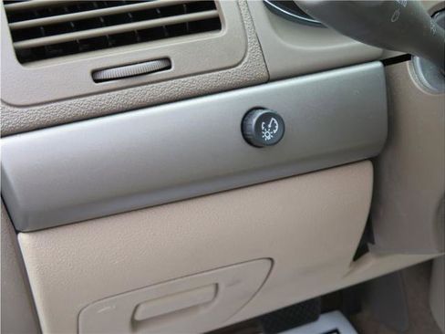 Used 2007 Chevrolet Cobalt LS w/ Enhanced Safety Package image 9