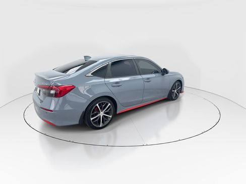 Used 2022 Honda Civic Touring image 8