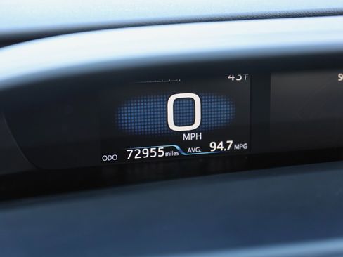 Used 2022 Toyota Prius Prime LE image 42