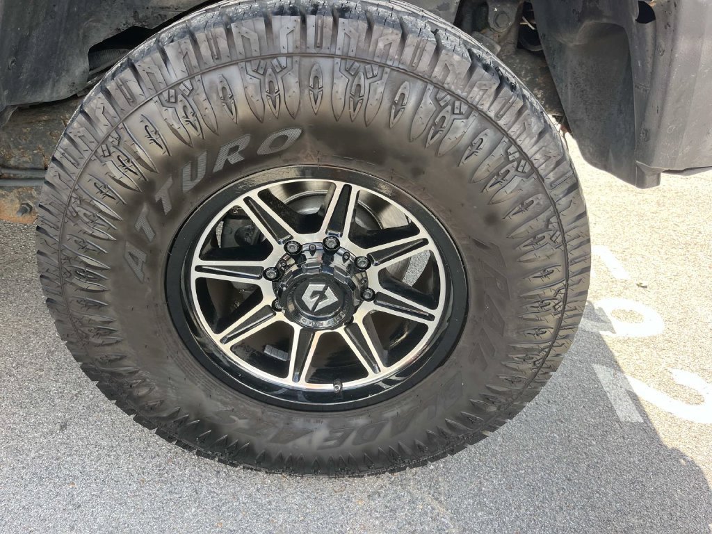 Used 2004 HUMMER H2 w/ Preferred Equipment Group AWD/4WD image 12