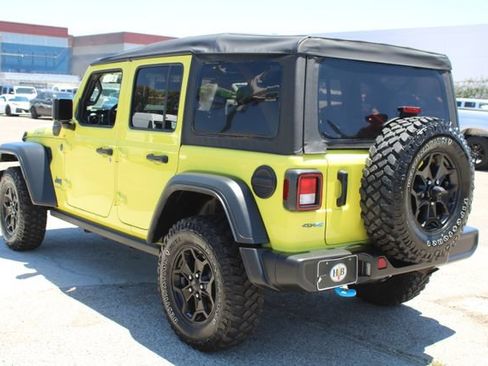 Used 2023 Jeep Wrangler Unlimited w/ Cold Weather Group AWD/4WD image 6