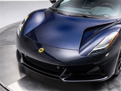 Used 2025 Lotus Emira RWD image 9