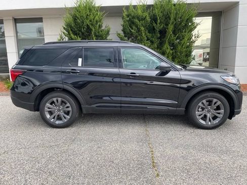 New 2026 Ford Explorer Active w/ Active Comfort Package AWD/4WD image 5