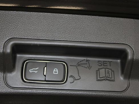 Used 2025 Ford Explorer ST-Line AWD/4WD image 23