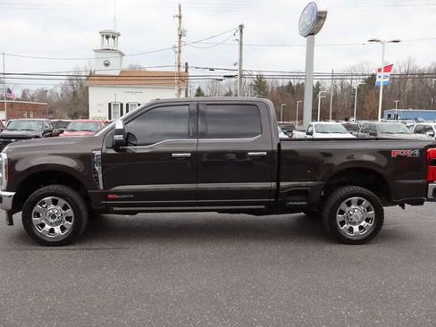 Used 2024 Ford F250 King Ranch w/ Chrome Package AWD/4WD image 18