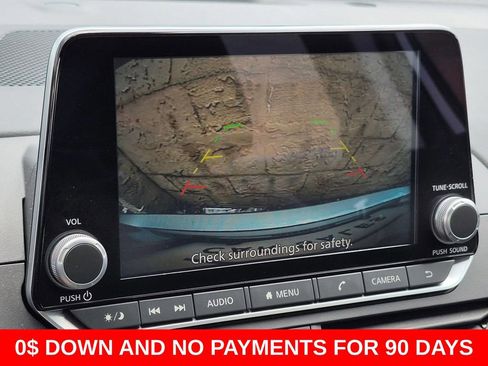 Used 2025 Nissan Altima 2.5 SV FWD image 17