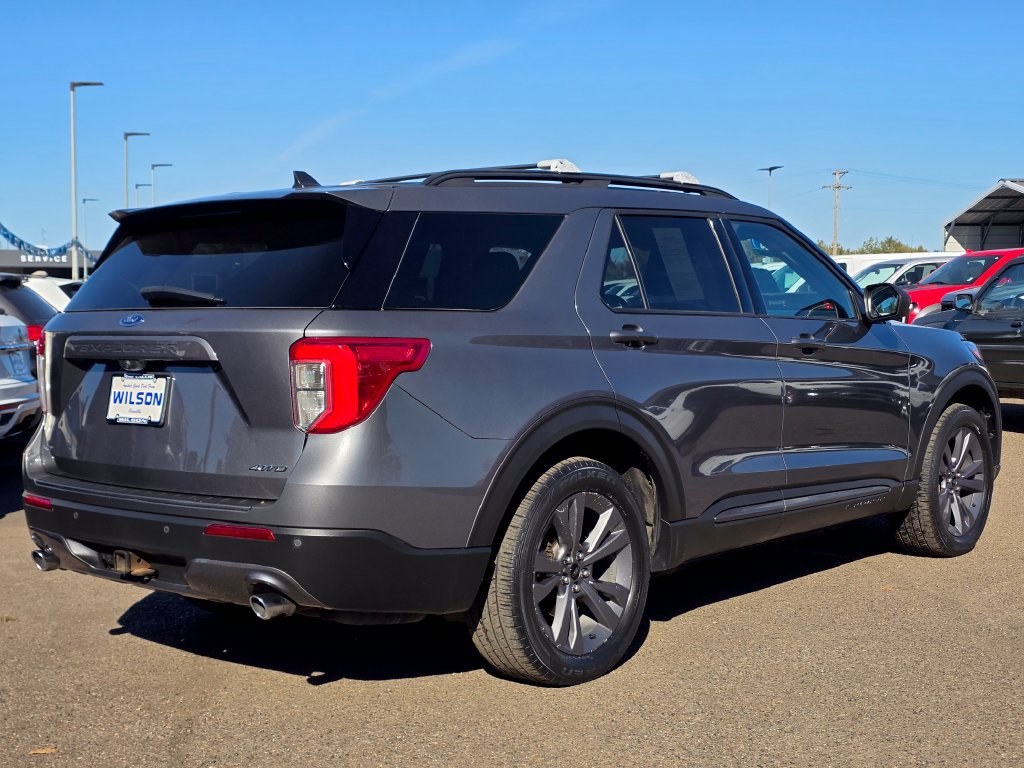 Used 2021 Ford Explorer XLT w/ Equipment Group 202A AWD/4WD image 33