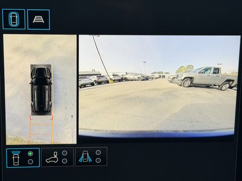 New 2026 GMC Terrain AT4 w/ Convenience Package III AWD/4WD image 32