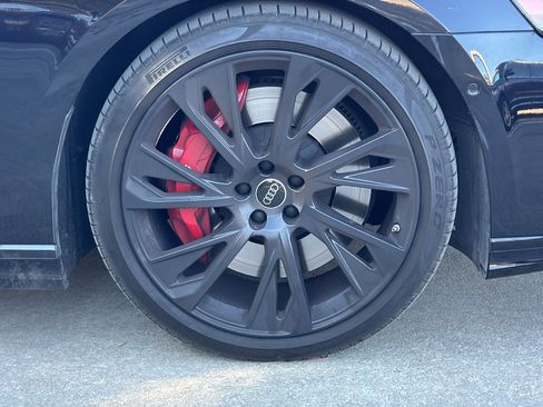 Used 2025 Audi S8 image 33