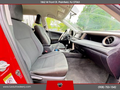 Used 2014 Toyota RAV4 LE AWD/4WD image 22