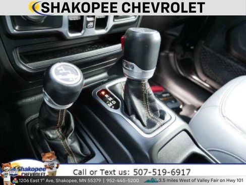 Used 2023 Jeep Gladiator Overland image 19