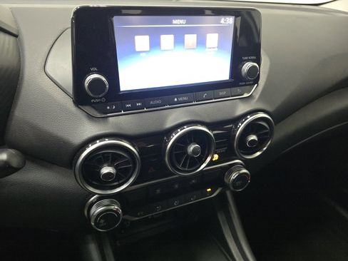 Used 2024 Nissan Sentra S image 28