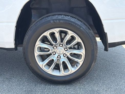 Used 2023 RAM 1500 Laramie RWD image 19